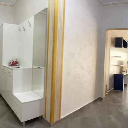 Seaview Saranda Terraces Apartment *
