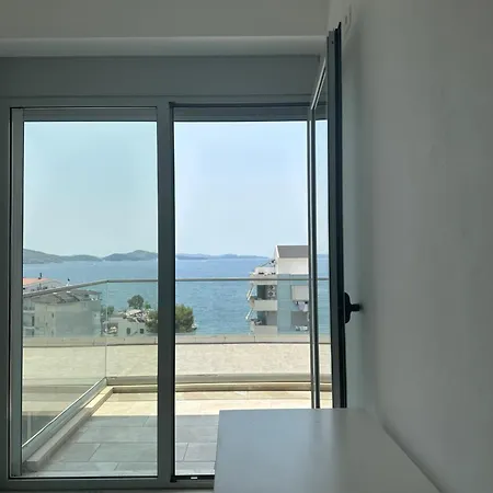 Terraces Sea&view * Sarande